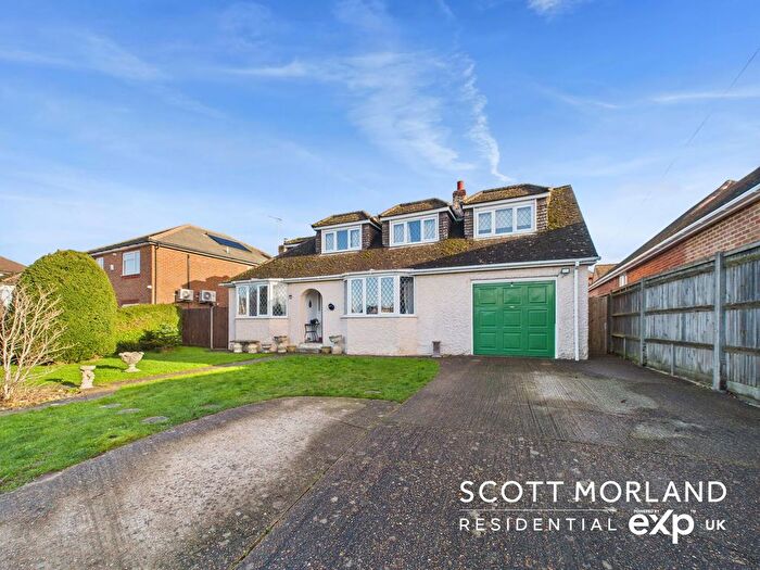 5 Bedroom Detached House For Sale In Old Kempshott Lane, Basingstoke, RG22