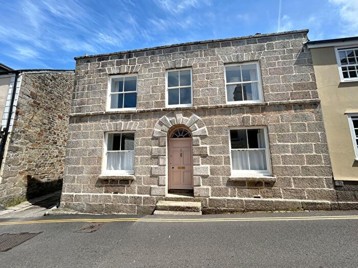 4 Bedroom Semi Detached House For Sale In Church Street, Helston, TR13