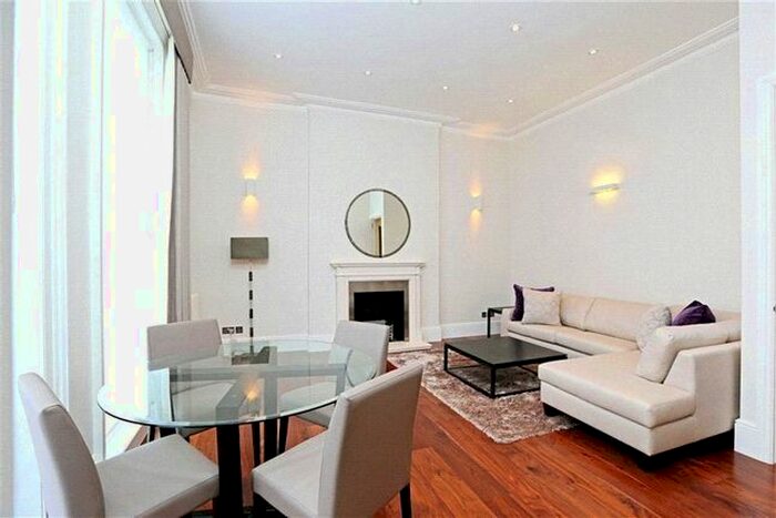 1 Bedroom Flat To Rent In Hyde Park Gate, Kensington Gate, SW7
