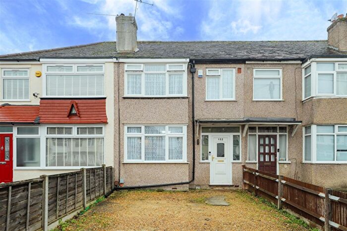 3 Bedroom Terraced House For Sale In Midhurst Gardens, Hillingdon, UB10