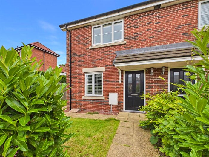 3 Bedroom Semi-Detached House For Sale In Patterdale Place, Low Fell, Gateshead, NE9