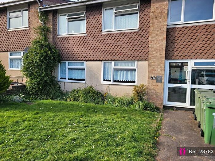 1 Bedroom Apartment To Rent In Rowan Close, Guildford, GU1