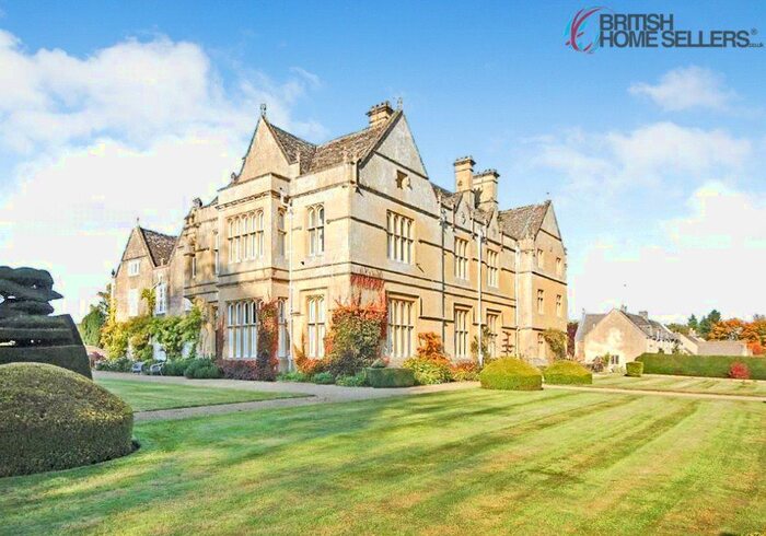 2 Bedroom Flat For Sale In Brockhampton, Cheltenham, Gloucestershire, GL54