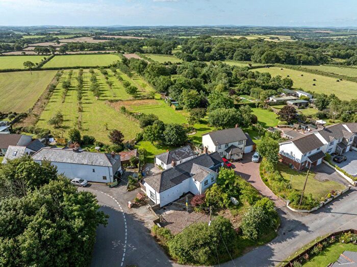 4 Bedroom Detached House For Sale In Holsworthy, Devon, EX22