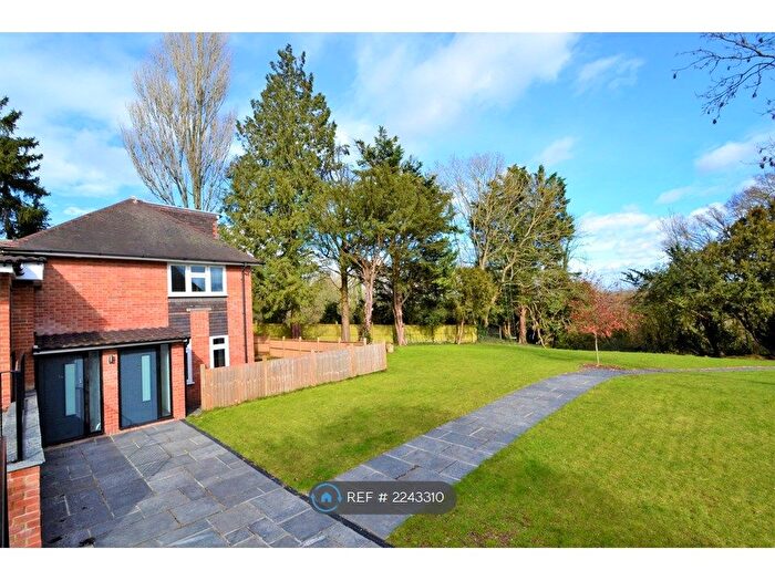 2 Bedroom Maisonette To Rent In Bishops Retreat, Shawford, Winchester, SO21