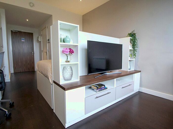 Studio To Rent In Apt, Piccadilly Residence #, YO1