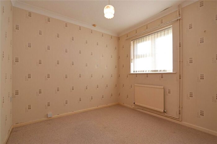 2 Bedroom Bungalow For Sale In Germander Place, Conniburrow, Milton Keynes, Buckinghamshire, MK14