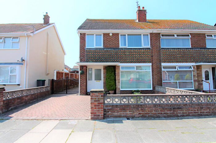 3 Bedroom Semi Detached House For Sale In Kirkstone Drive, Norbreck, FY5