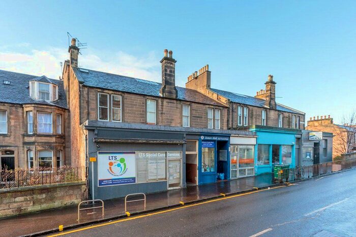 1 Bedroom Flat To Rent In () Ashley Terrace, Edinburgh, EH11