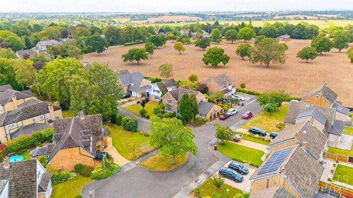 6 Bedroom Detached House For Sale In Beech Drive, High Ackworth, WF7