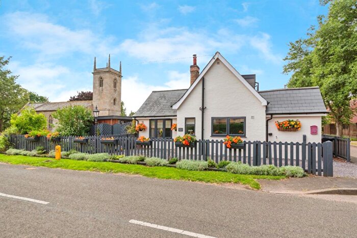 3 Bedroom Detached House For Sale In Brandon Road, Stubton, Newark, NG23