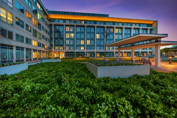 2 Bedroom Apartment For Sale In Warley Hq, Eagle Way, Great Warley, Brentwood, CM13