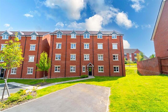 2 Bedroom House To Rent In Heroes Drive, Birmingham, B29