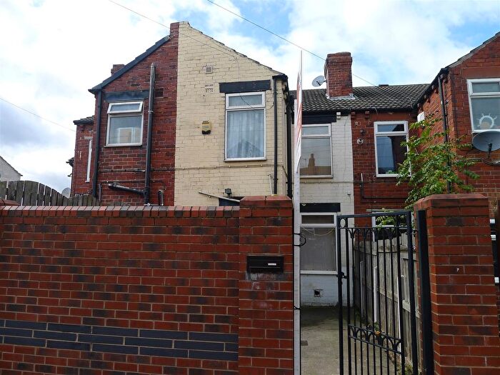 2 Bedroom Terraced House To Rent In Field Crescent, South Elmsall, WF9