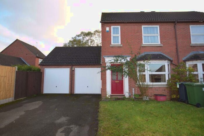 2 Bedroom Semi-Detached House To Rent In Mulberry Close, Leamimgton Spa, CV32