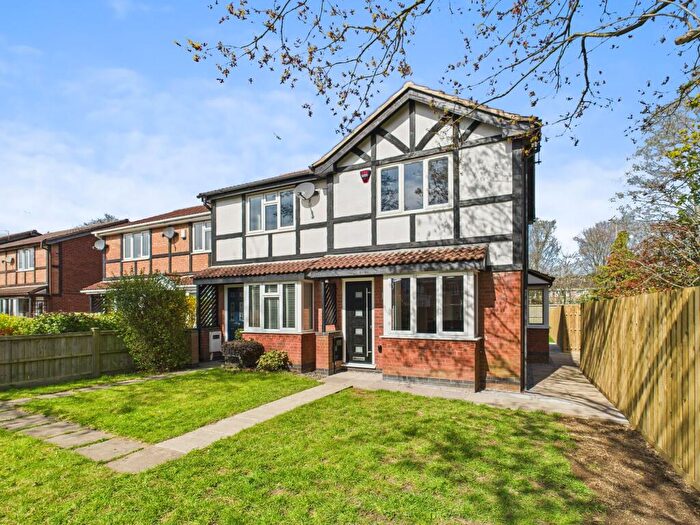 2 Bedroom End Of Terrace House For Sale In Stratford Close, Colwick, Nottingham, NG4