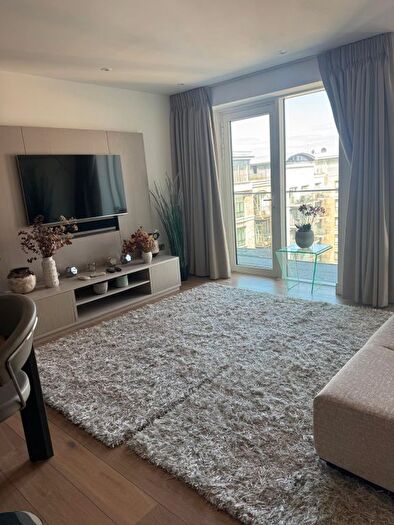 3 Bedroom Flat To Rent In Tierney Lane, London, W6