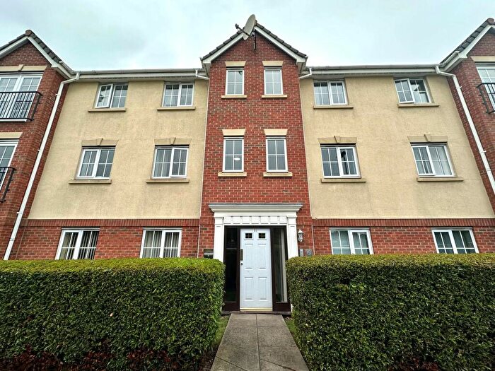2 Bedroom Apartment To Rent In York Crescent, Shard End, B34