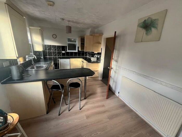 3 Bedroom Semi-Detached House To Rent In Bottetourt Road, Bartley Green, Birmingham, B29