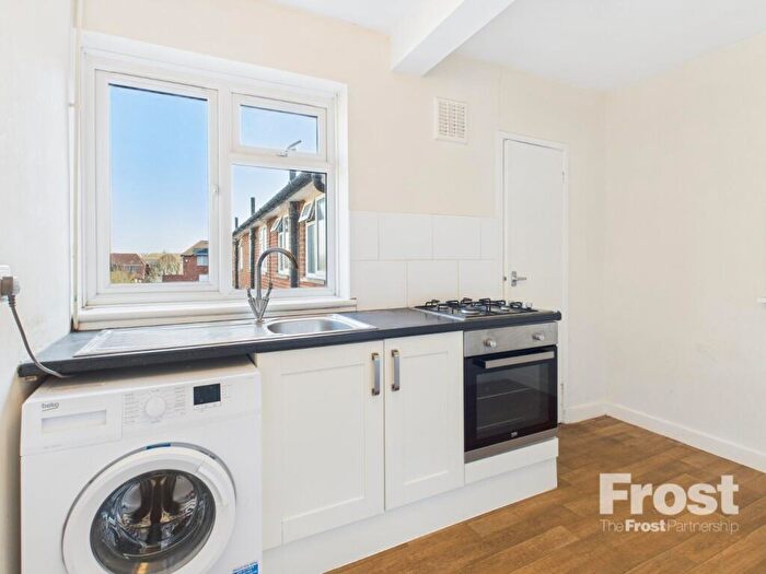 2 Bedroom Apartment To Rent In Packhorse Road, Gerrards Cross, Buckinghamshire, SL9