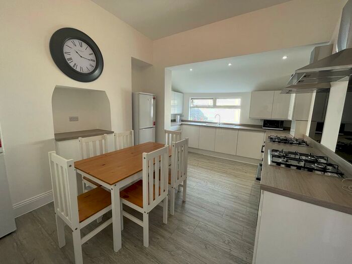 8 Bedroom House To Rent In Egerton Road, PL4