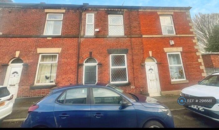 3 Bedroom Terraced House To Rent In Peers St, Bury, BL8