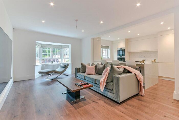 2 Bedroom Apartment For Sale In St. Monicas Road, Kingswood, KT20
