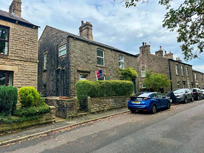 3 Bedroom Semi-Detached House For Sale In High Lea Road, New Mills, High Peak, SK22