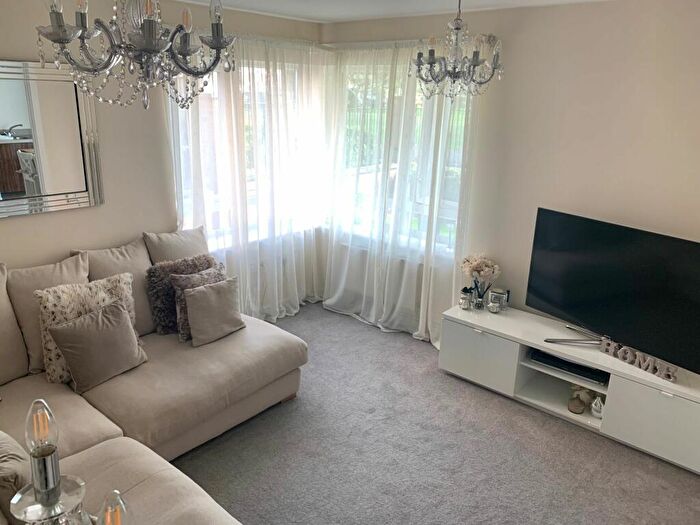 2 Bedroom Apartment To Rent In Flat, Painswick Road, Manchester, M22