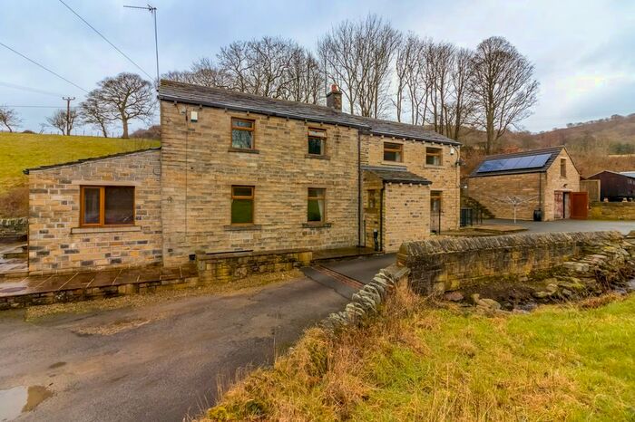 4 Bedroom Detached House For Sale In Staley Royd Lane, Jackson Bridge, Holmfirth, HD9