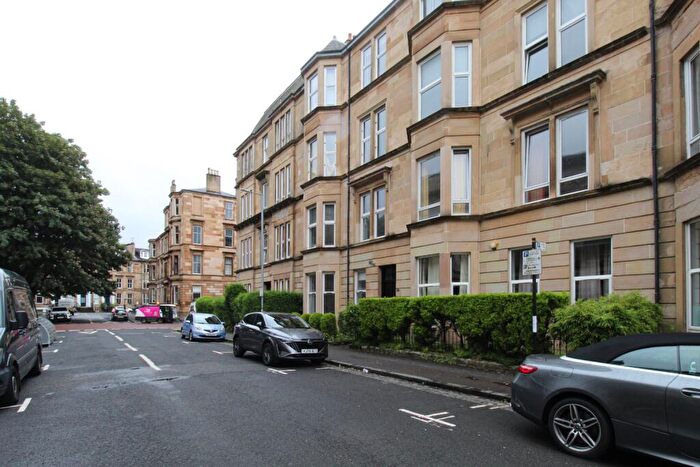 5 Bedroom Flat To Rent In Bentinck Street, Glasgow, G3