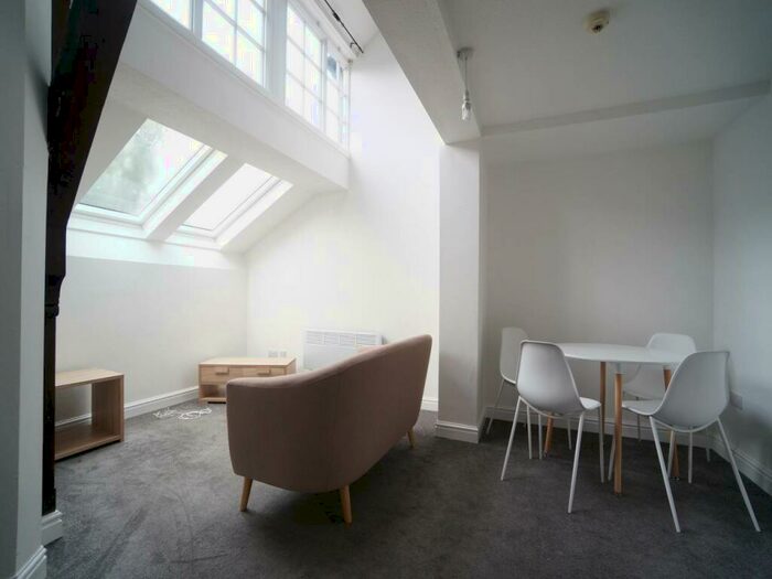 1 Bedroom Flat To Rent In Tabernacle Chapel, Bangor, LL57