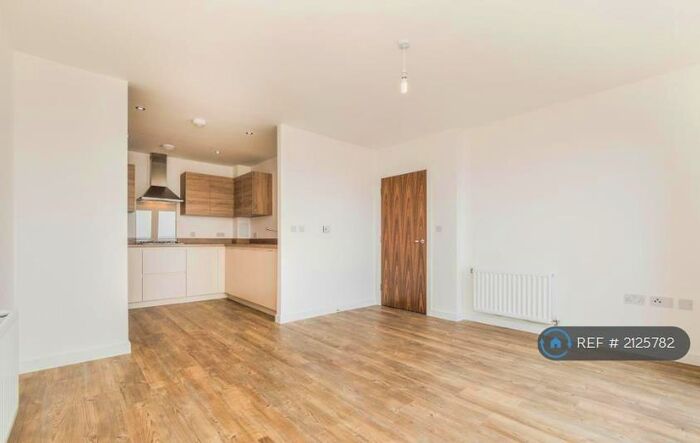 1 Bedroom Flat To Rent In Handley Page Road, Barking, IG11