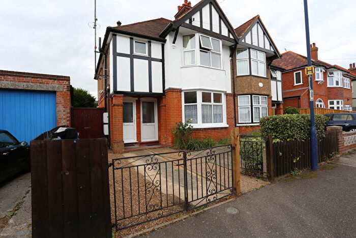 1 Bedroom Flat To Rent In St. Andrews Road, Felixstowe, IP11