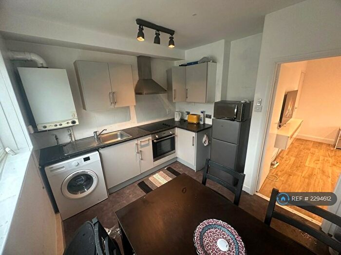 1 Bedroom Flat To Rent In Belmont Lane, Stanmore, HA7