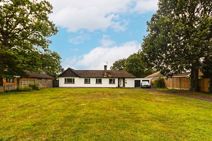 4 Bedroom Bungalow To Rent In The Glade, Fetcham, Leatherhead, KT22