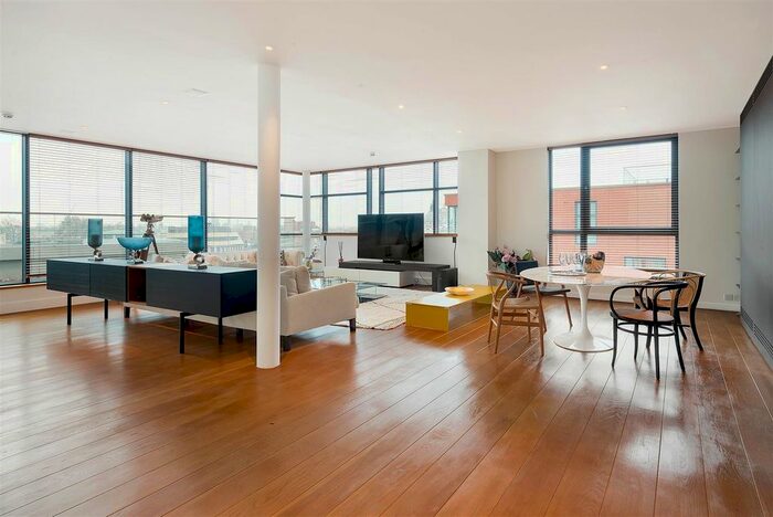 4 Bedroom Flat To Rent In Trevor Square, London, SW7