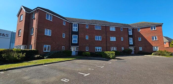 2 Bedroom Flat To Rent In Castle Drive, Margate, Margate, CT9