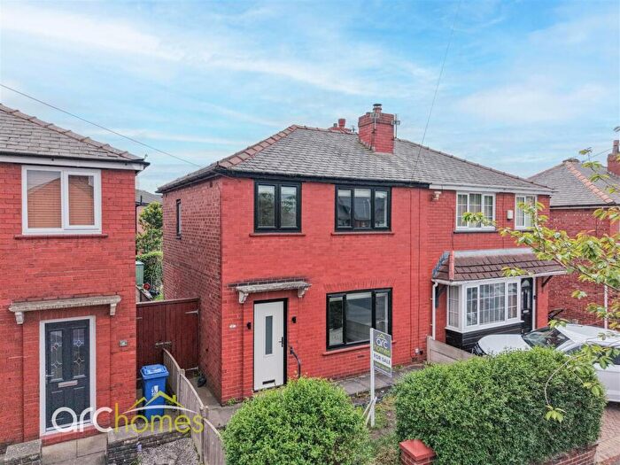 3 Bedroom Semi-Detached House For Sale In Lambeth Street, Atherton, Manchester, M46