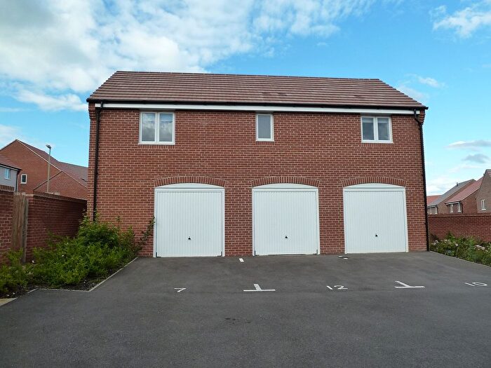 2 Bedroom Flat To Rent In Herdwick Road, Augusta Park, Andover, Hampshire, SP11