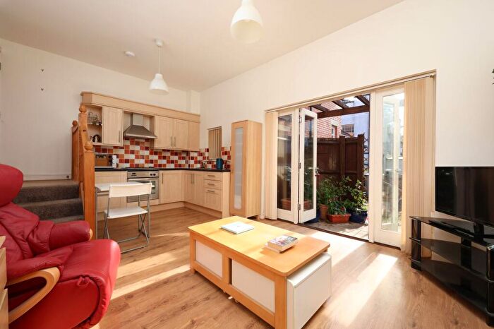 1 Bedroom Apartment For Sale In Elton Lane, Bristol, BS7