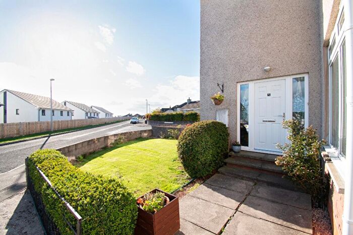 3 Bedroom Semi-Detached House For Sale In Beechwood Place, Kirriemuir, Angus, DD8