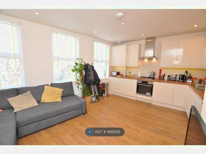 1 Bedroom Flat To Rent In High Road, London, N2