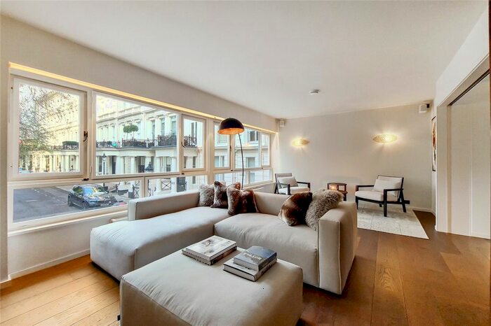 3 Bedroom Flat To Rent In Rutland Gate House, - Rutland Gate, London, SW7