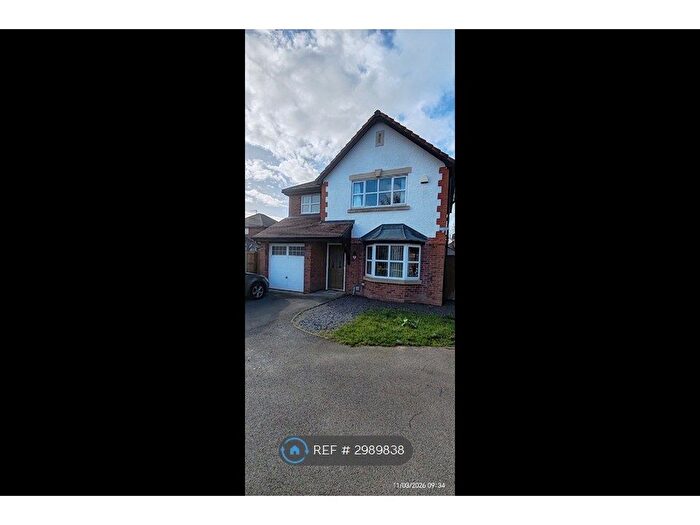 3 Bedroom Detached House To Rent In Ffordd Parc Castell, Rhyl, LL18
