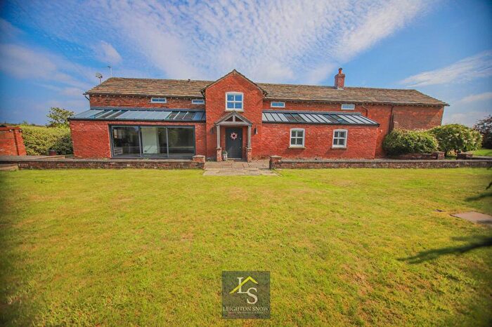 4 Bedroom Detached House For Sale In Fieldview Barn, Woodford Road, Poynton, SK12
