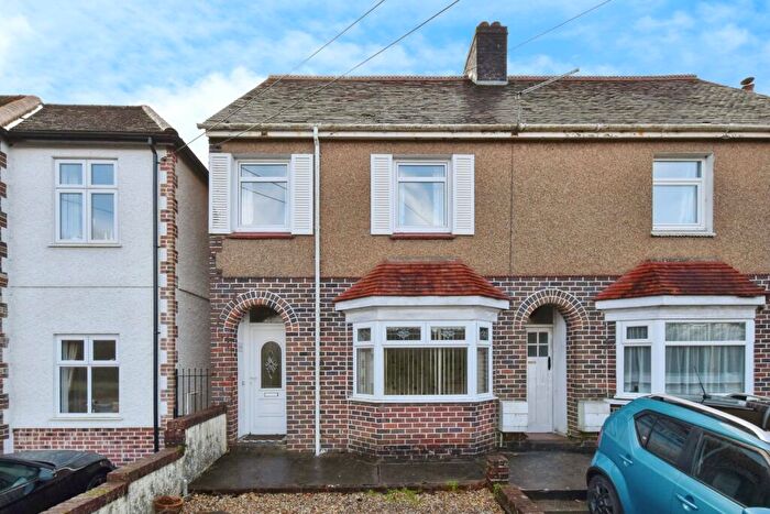 3 Bedroom Semi-Detached House For Sale In Pontamman Road, Ammanford, Carmarthenshire, SA18