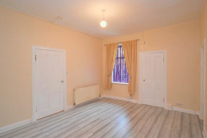 2 Bedroom Flat To Rent In Lawrence Street, Buckhaven, KY8