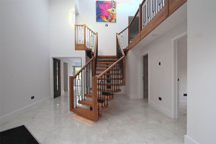 4 Bedroom Detached House For Sale In Riverside Avenue, Fareham, Hampshire, PO16