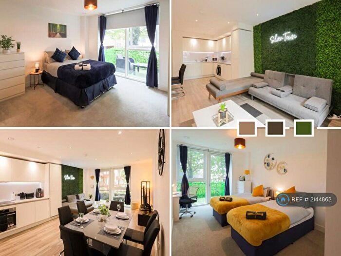 2 Bedroom Flat To Rent In North Woolwich Road, London, E16